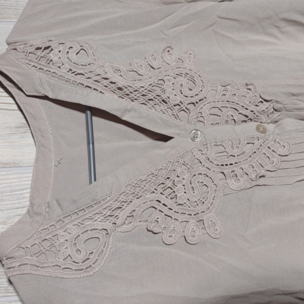 Lovely Button-Up Top w/ Lace Yoke